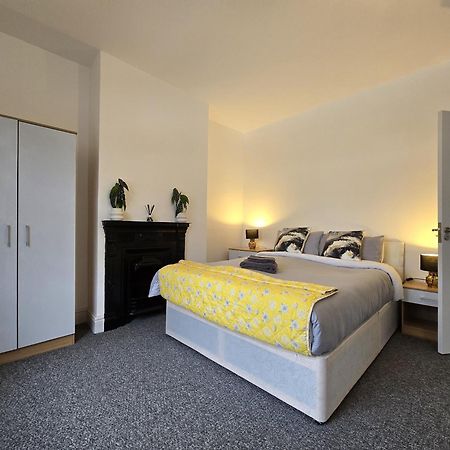 Вілла Warburton House, Newark - Walking Distance From North Gate Train Station & Market Place Екстер'єр фото