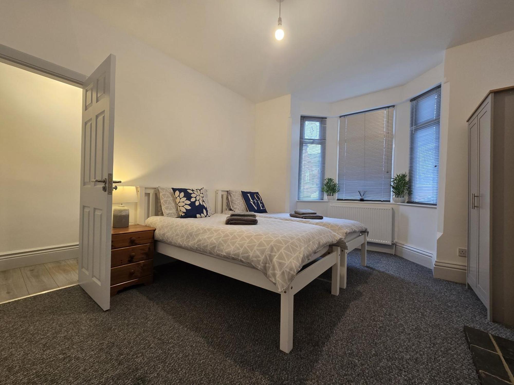 Вілла Warburton House, Newark - Walking Distance From North Gate Train Station & Market Place Екстер'єр фото