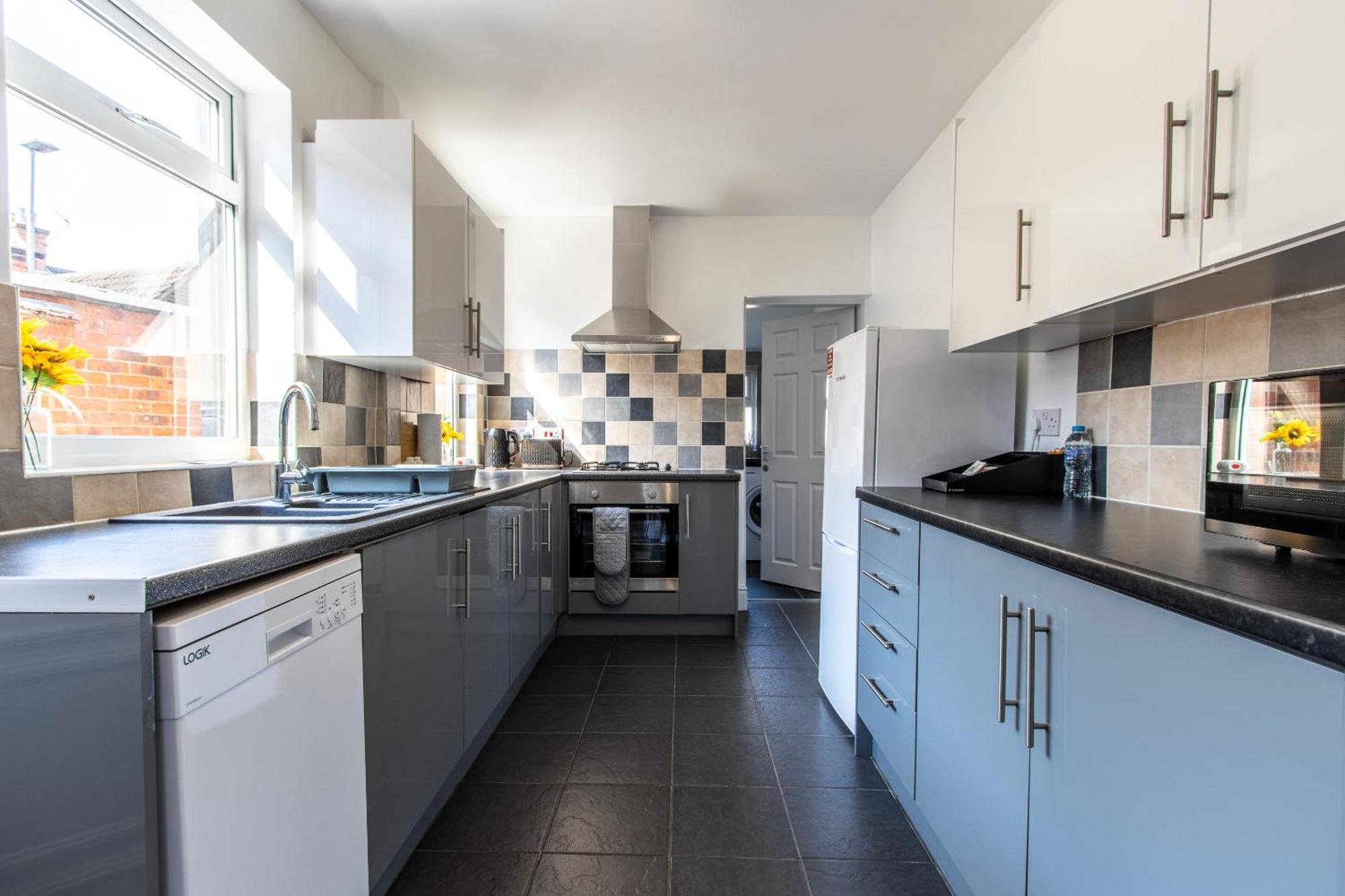 Вілла Warburton House, Newark - Walking Distance From North Gate Train Station & Market Place Екстер'єр фото